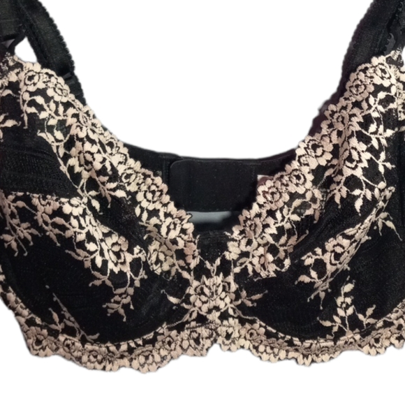 WACOAL Black/Cream Lace Floral Print Bra SZ 36DD - Picture 3 of 8